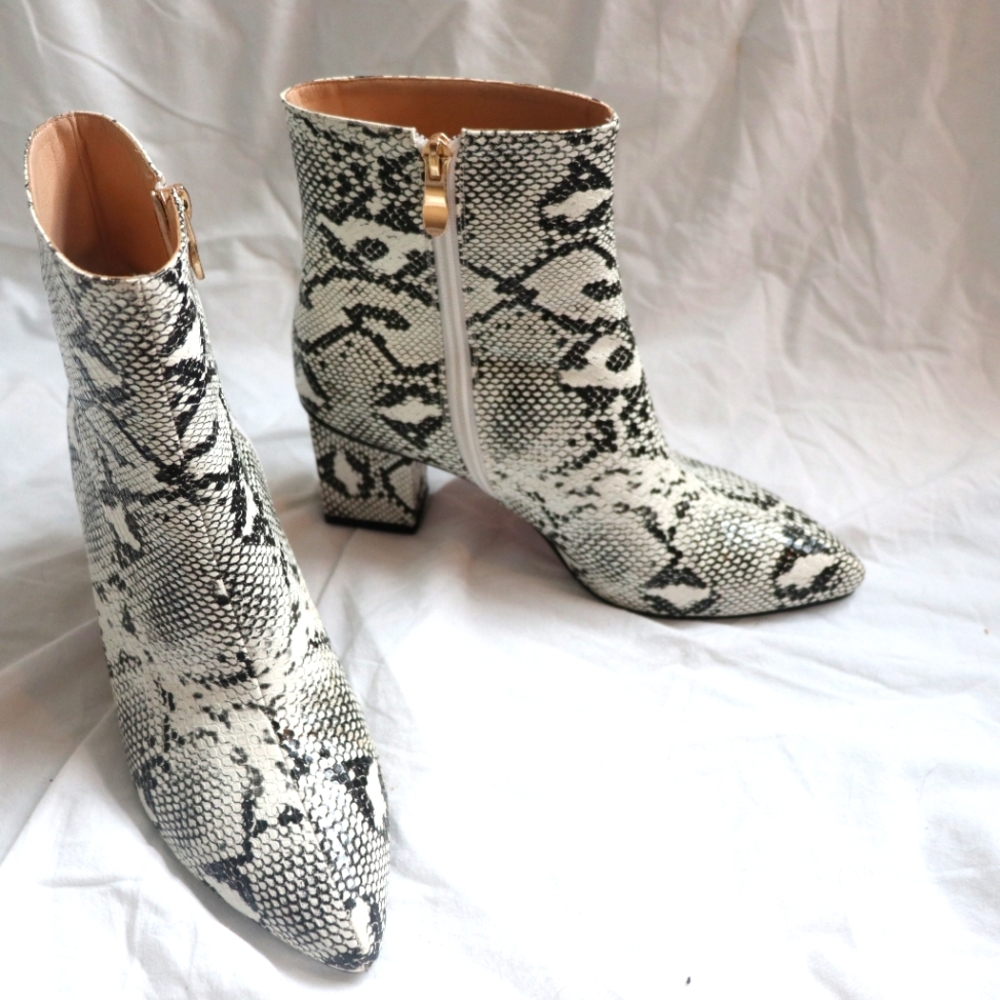 Wetkiss black and white snake print boots, Size 9